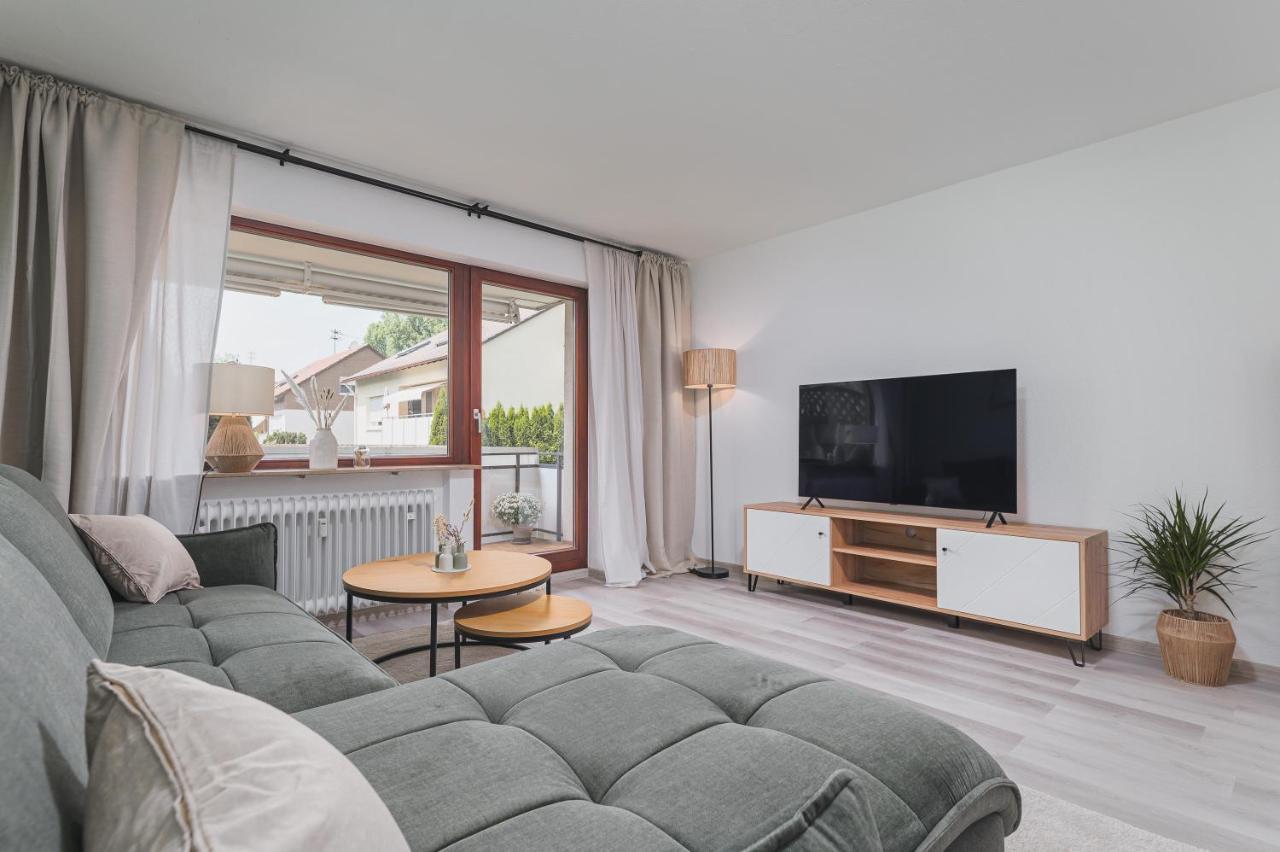 Cruwzo - Fantastic Apartment With Balcony And Parking Waiblingen  ภายนอก รูปภาพ